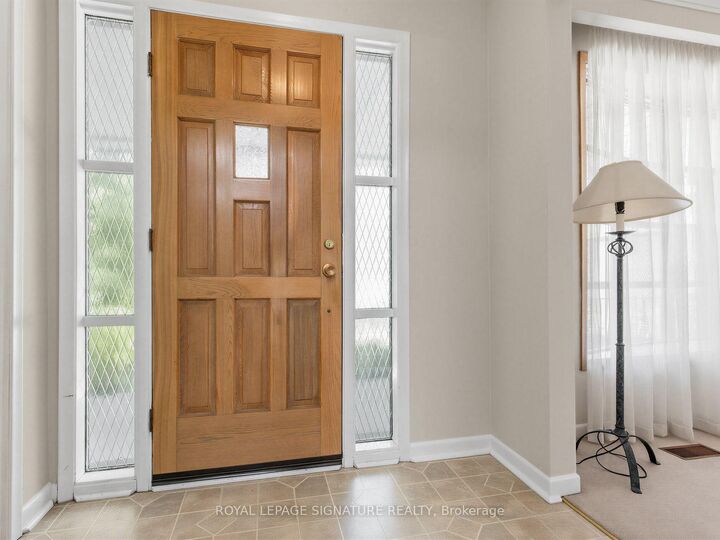 Property Photo: 162 Bathgate Drive ON M1C 1T5