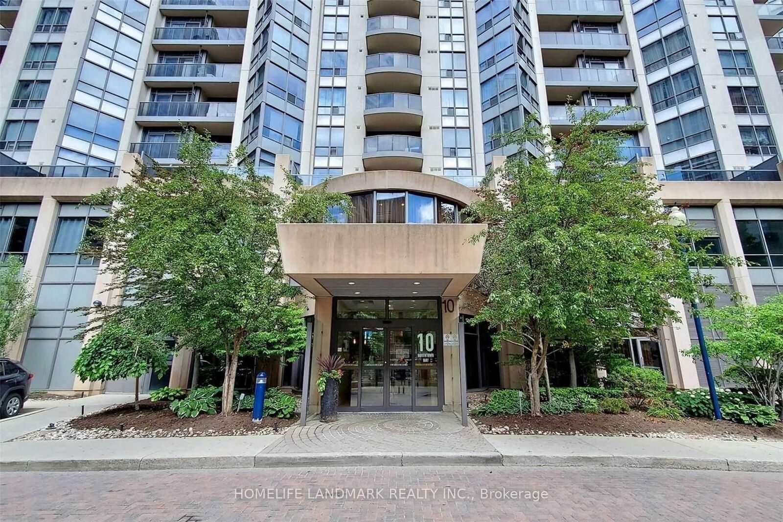 Property Photo: 10 Northtown Way 501 ON M2N 7L4