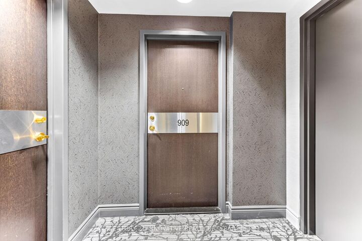 Property Photo: 1 Belvedere Court 909 ON L6V 4M6