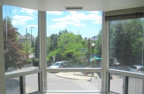 Property Photo:  35 Finch Avenue E 211  ON M2N 4P9 
