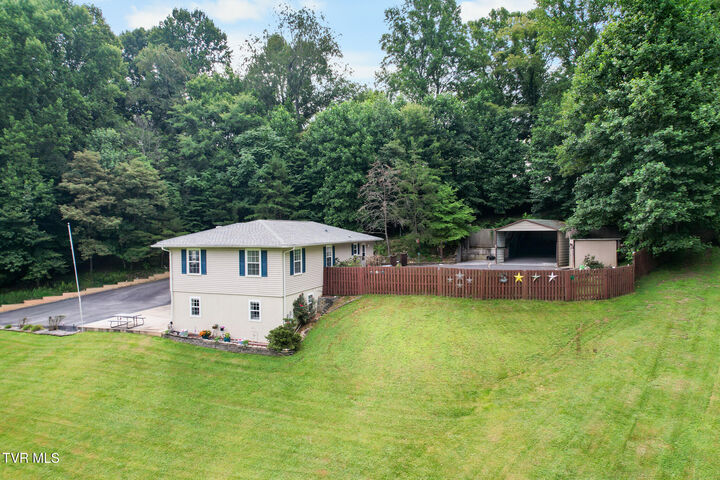 Property Photo: 120 Elizabeth Ann Circle TN 37618