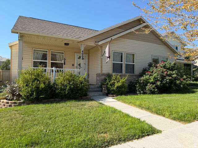 Property Photo: 4008 E Sioux St UT 84005