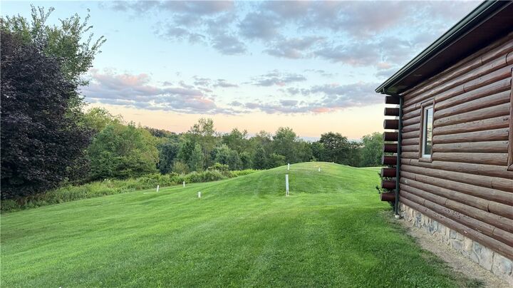 Property Photo:  1484 Cavitt Rd.  PA 15146 