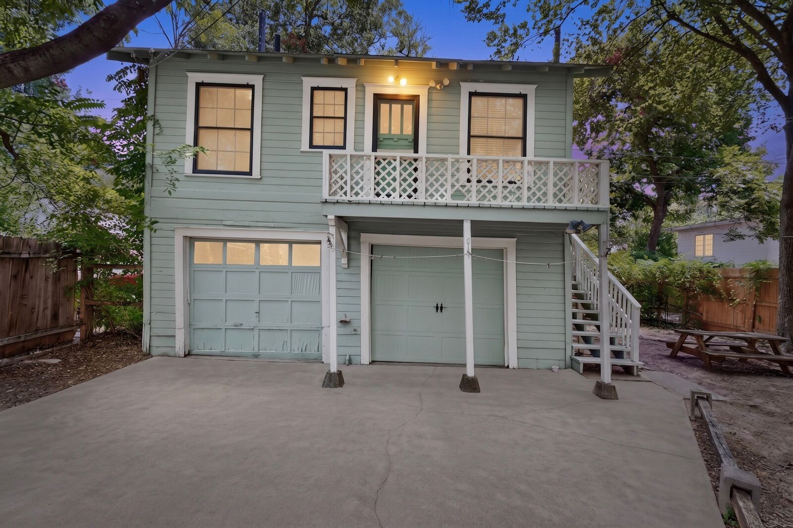 Property Photo: 4205 Avenue B Garapt TX 78751