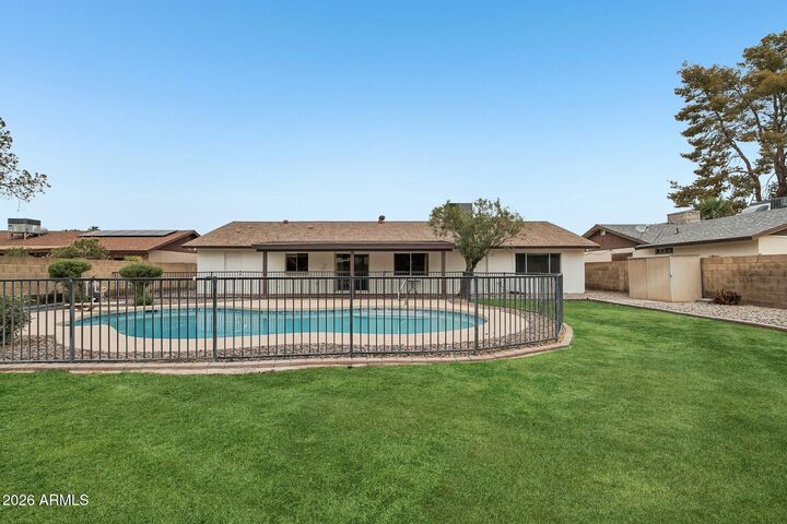 Property Photo: 2025 E Pegasus Drive AZ 85283