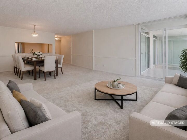 Property Photo: 6070 McMurray Avenue 305 BC V5H 4J3
