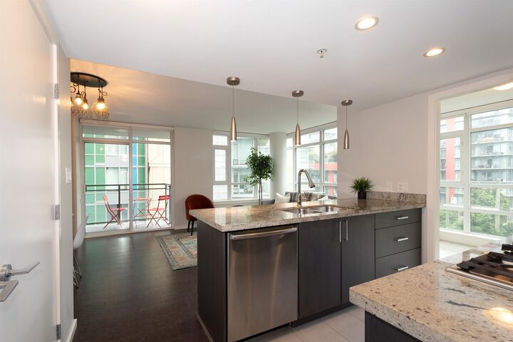Property Photo: 89 W 2nd Avenue 607 BC V5Y 0G9