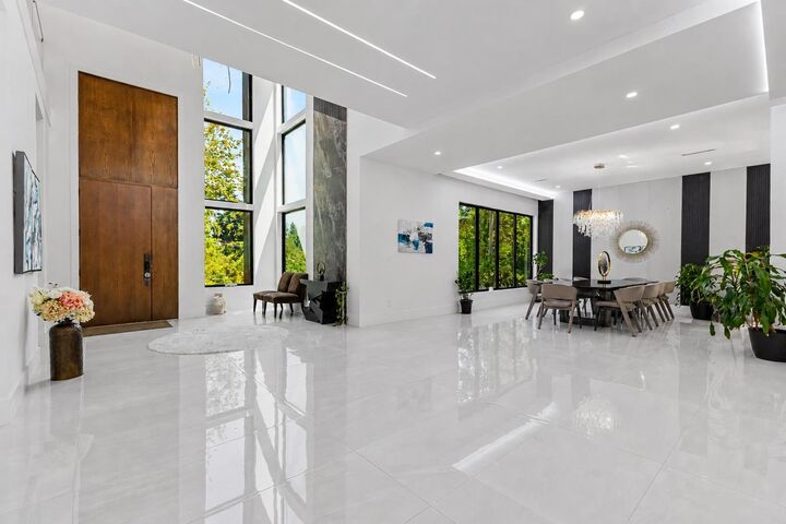 Property Photo: 13046 Crescent Road BC V4P 1J8