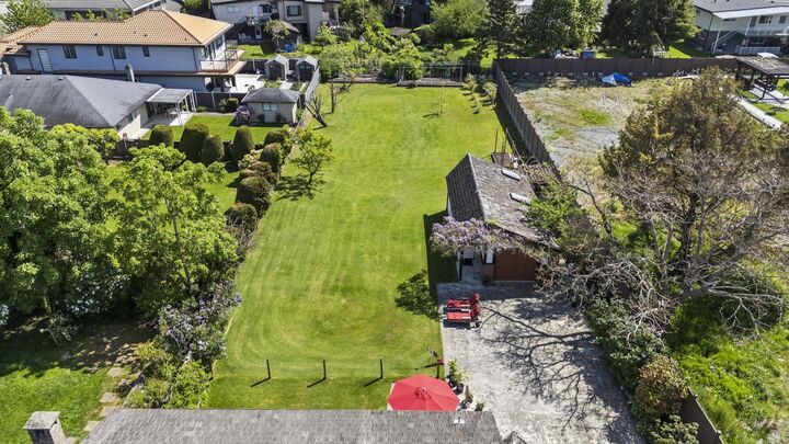 6546 Gibbons Drive — photo 1