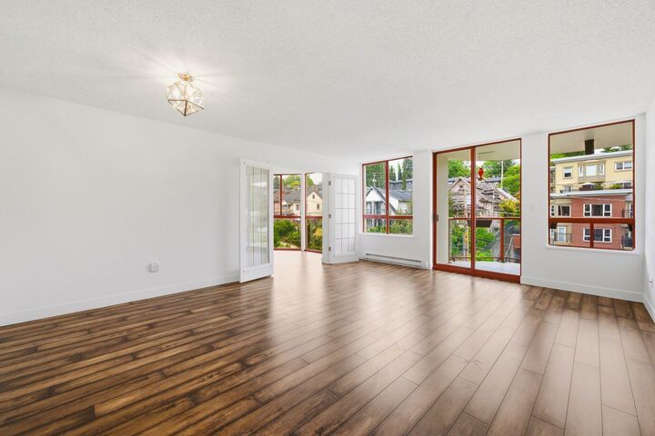 Property Photo: 220 Eleventh Street 904 BC V3M 6N9