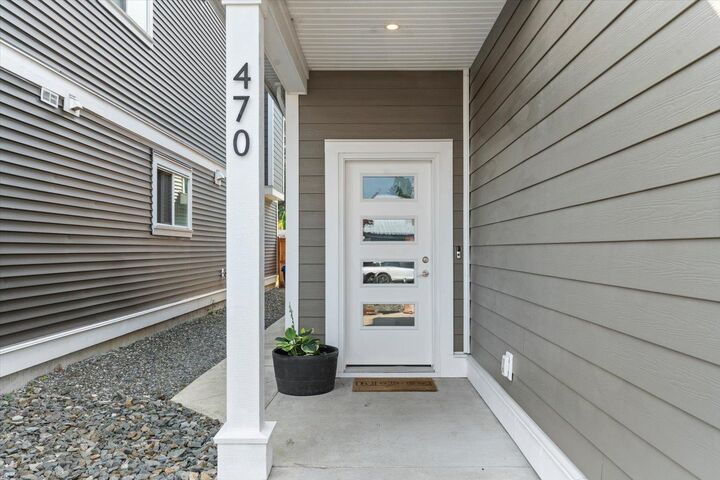 Property Photo: 470 Fort Street BC V0X 1L4