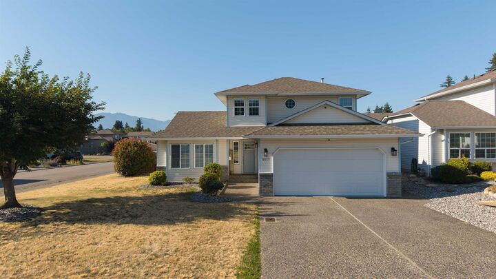 5822 Kathleen Drive — photo 1