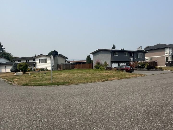 Property Photo: 7055 Sesame Street BC V2R 3T3