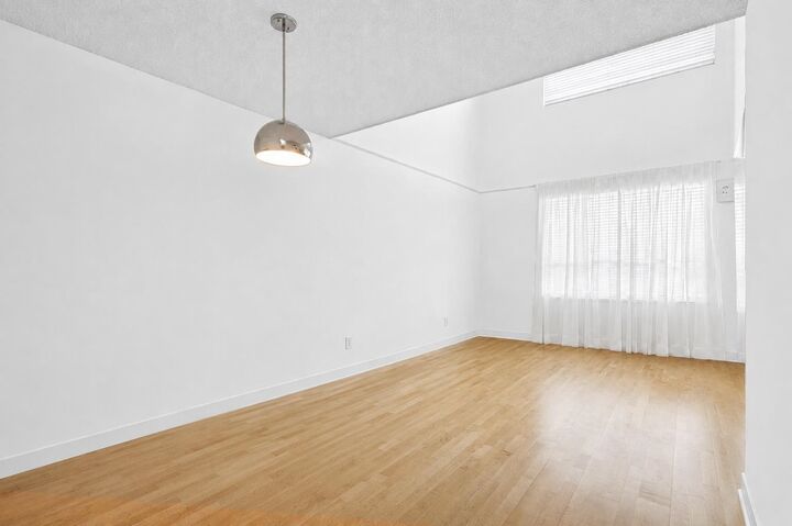 Property Photo:  1345 Comox Street 407  BC V6E 4E4 