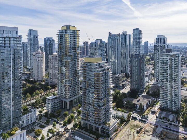Property Photo: 6288 Cassie Avenue 1907 BC V5H 0H7