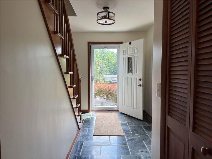 Property Photo: 8 Wellington Court NY 13760