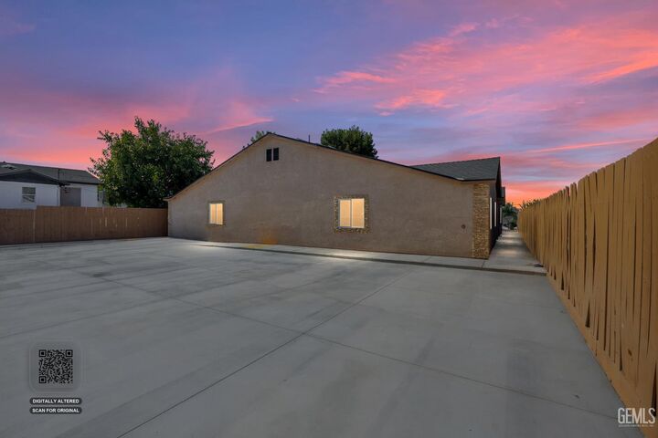 Property Photo:  1619 Lincoln Street  CA 93305 