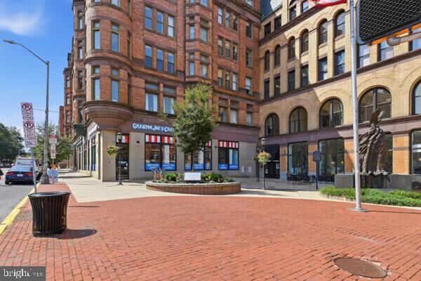 Property Photo: 18 S George Street 32 PA 17401