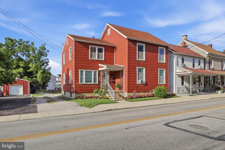 Property Photo: 219 N 3rd Street PA 17331