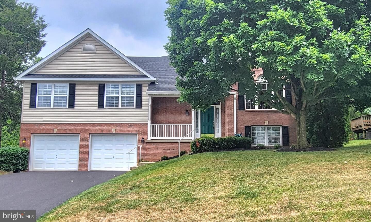 Property Photo:  1954 Londontowne Drive  MD 21740 