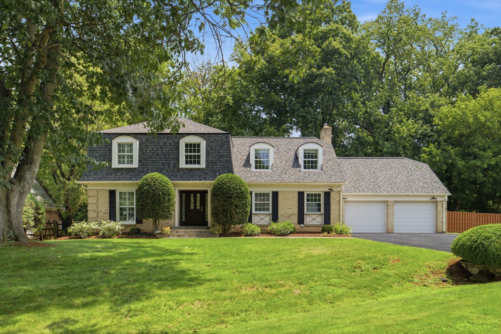 Property Photo: 8105 Buckspark Lane E MD 20854