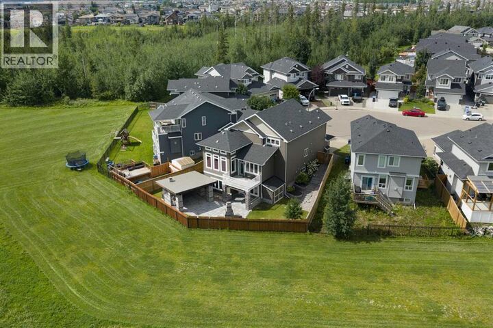 Property Photo:  420 Dixon Road Southeast  AB T9K 2Y6 