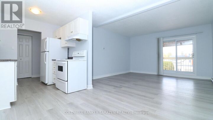 Property Photo: 190 Elgin Street West 302 ON K7S 1P1