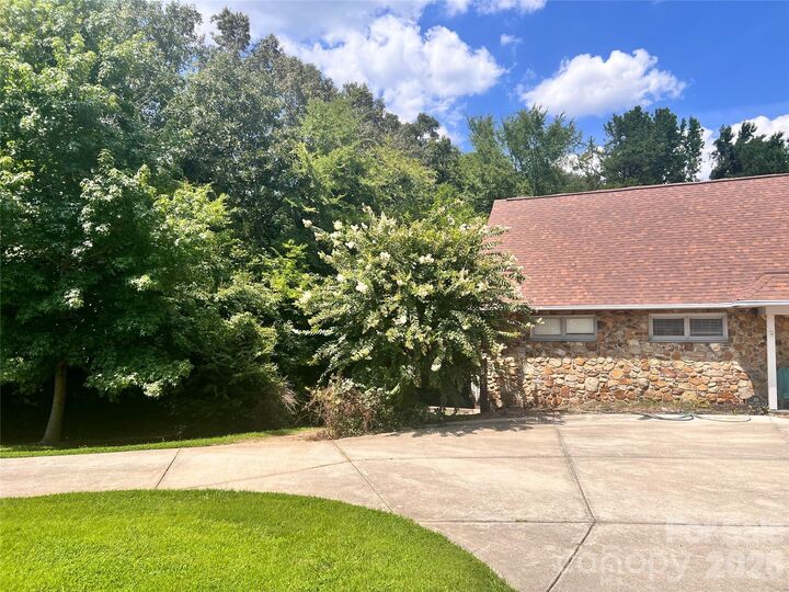 Property Photo: 101 Forest Cliff Court NE NC 28025