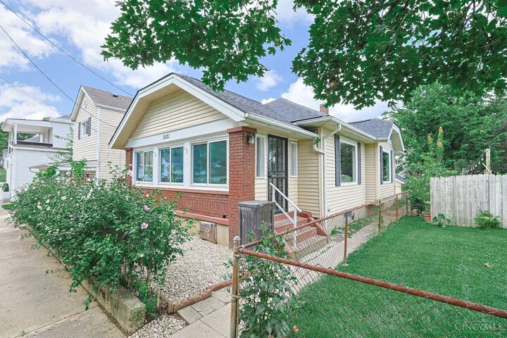 Property Photo:  1681 Kahn Avenue  OH 45011 