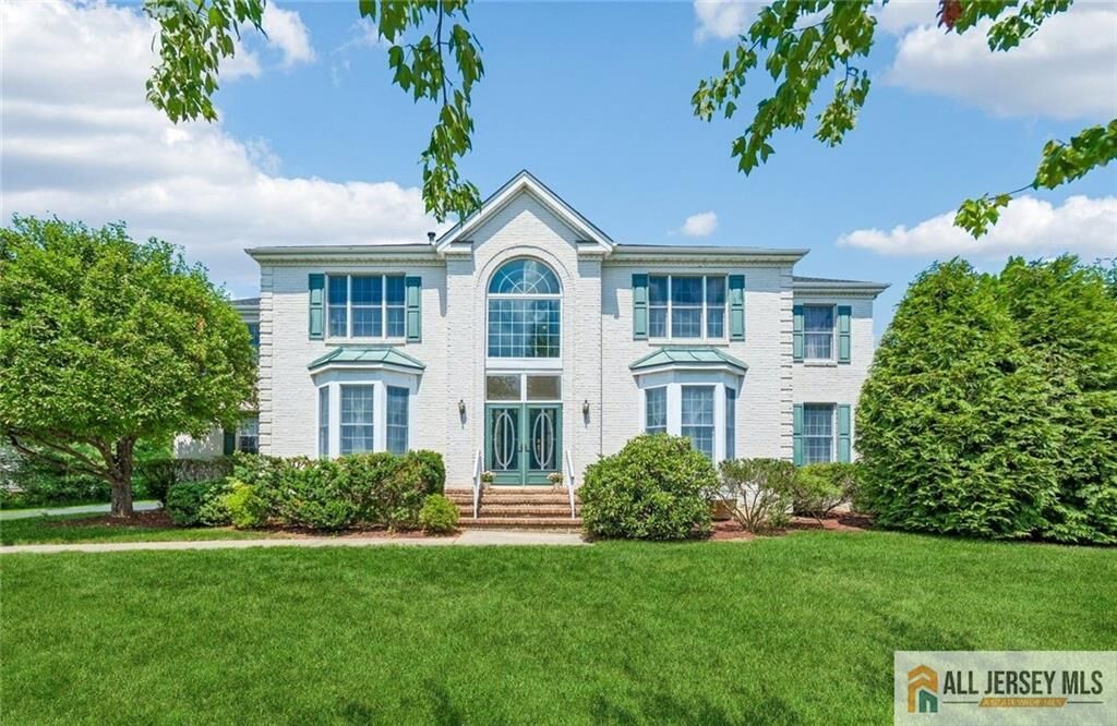Property Photo: 2 Chamberlin Court NJ 08512