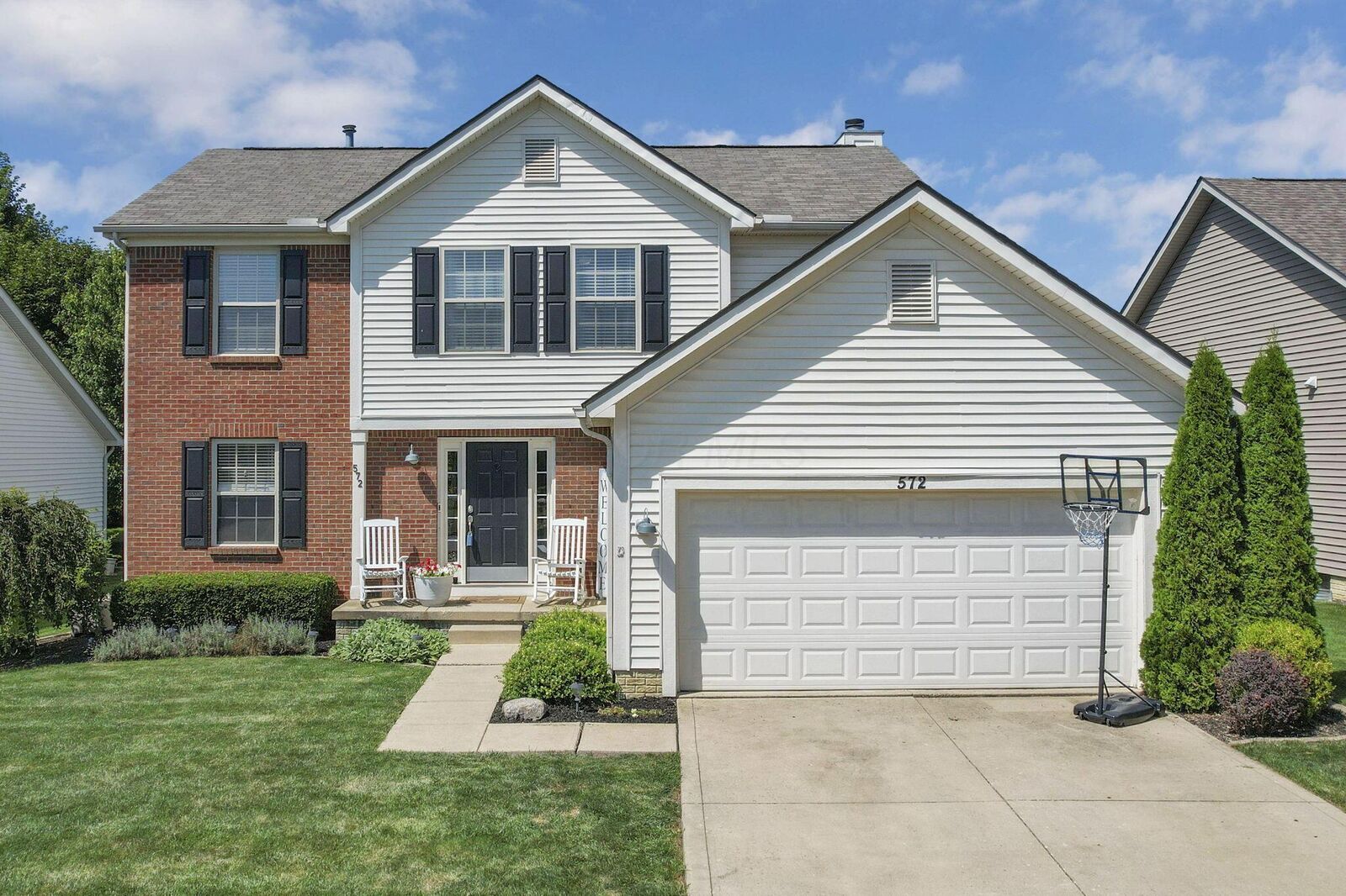 Property Photo: 572 Fields Meadow Drive OH 43074