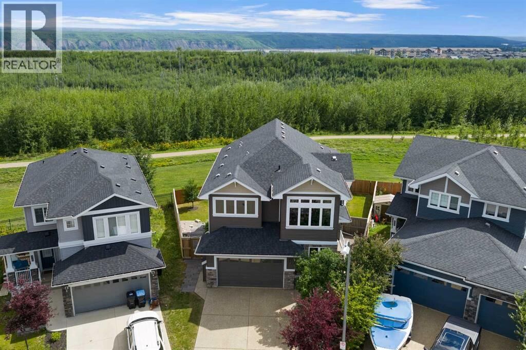 Property Photo: 420 Dixon Road Southeast AB T9K 2Y6