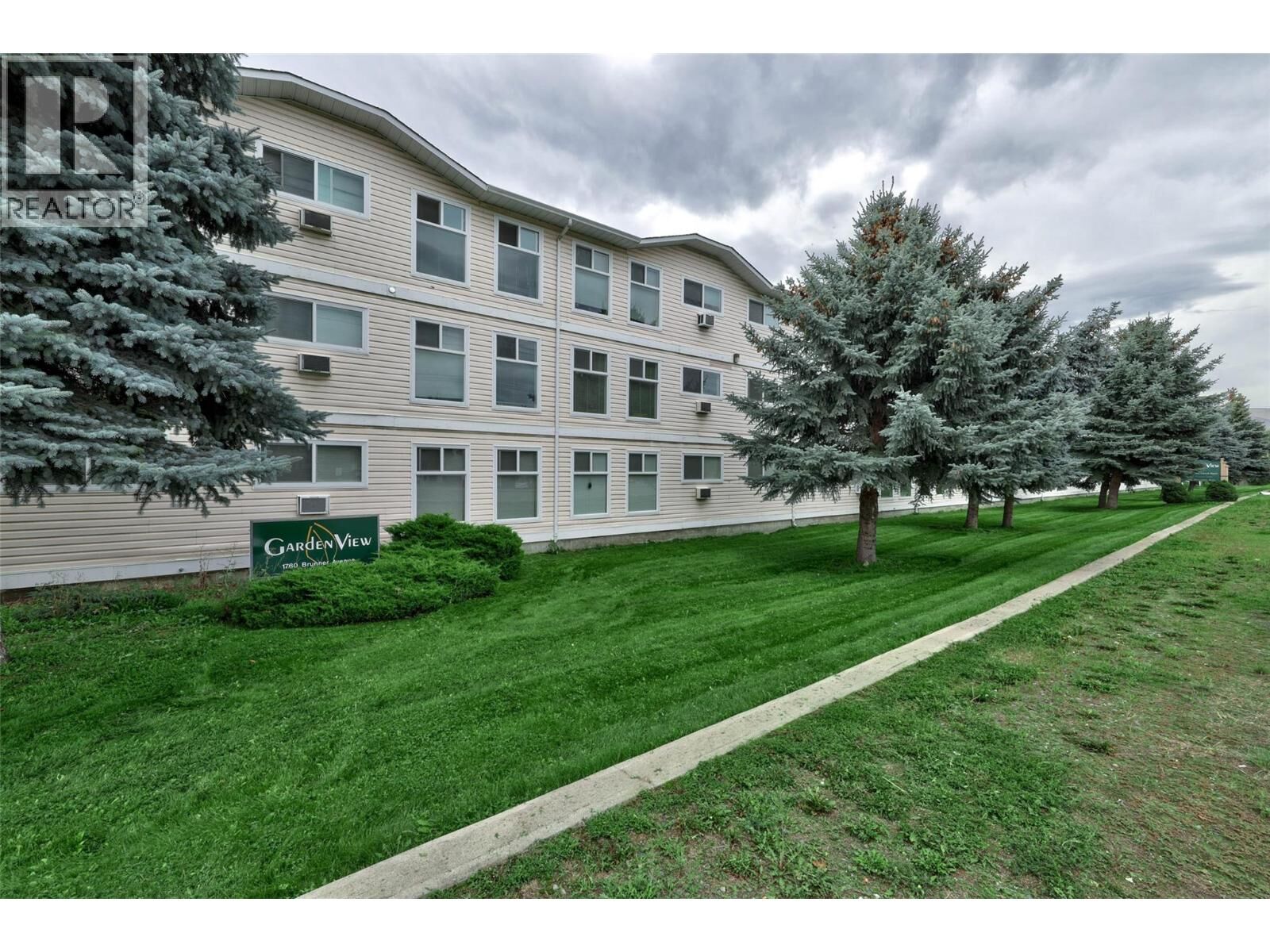 Property Photo:  1760 Brunner Avenue 218  BC V2B 3L7 