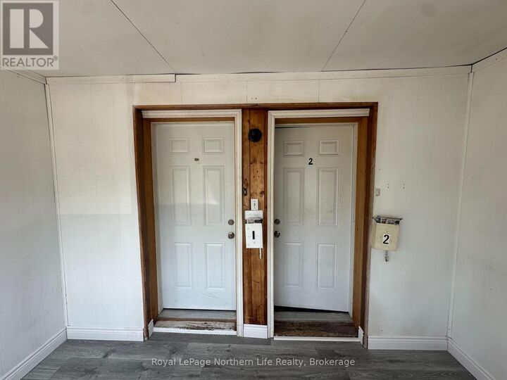 Property Photo:  434 Worthington Street East 1  ON P1B 1H5 