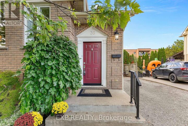 Property Photo: 36 Vintage Crescent ON L2S 3C6