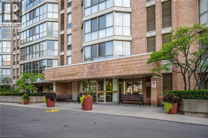 Property Photo:  265 Westcourt Place 807  ON N2L 6E4 