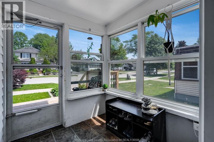 Property Photo:  25 Stanley Street  ON N9Y 1X9 