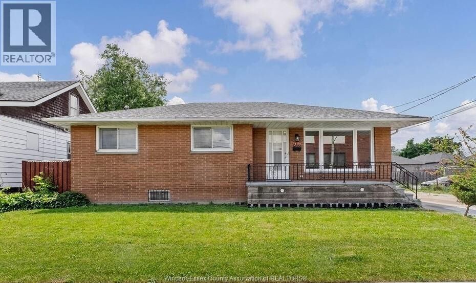 Property Photo:  979 Arthur Road Main  ON N8Y 2Y4 