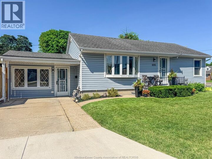 Property Photo:  805 Matthew Brady  ON N8S 3J7 