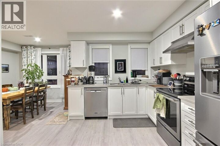 Property Photo: 287 Chapel Hill Drive ON N2R 0S4