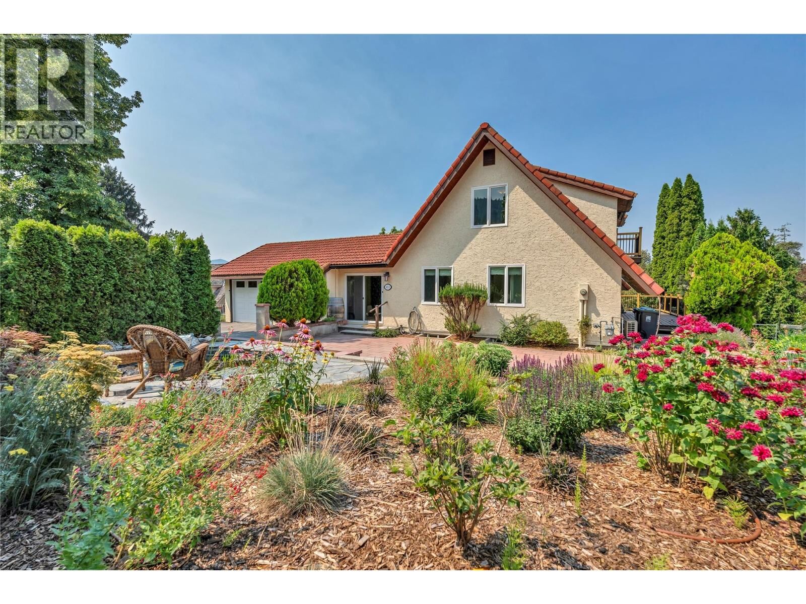 Property Photo: 3015 Ponderosa Drive BC V0H 1N1