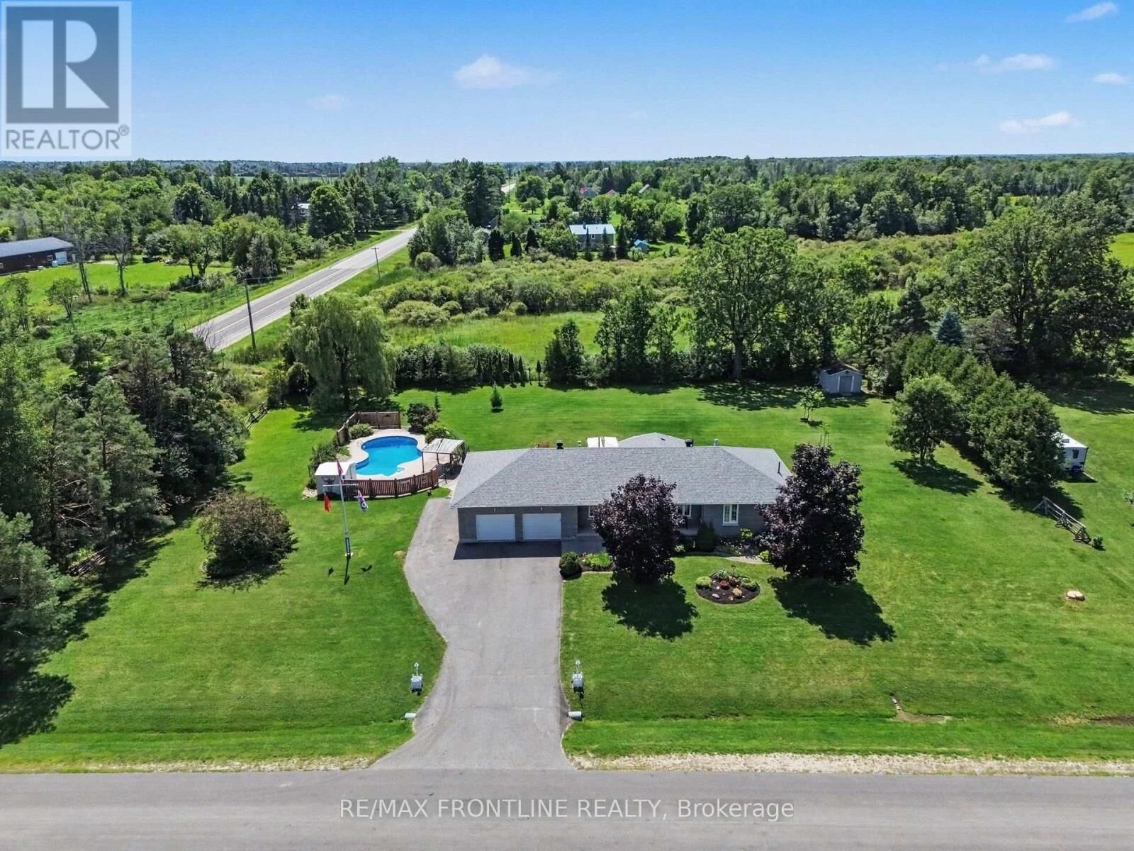 Property Photo:  256 Orchard Crescent  ON K7H 0C6 