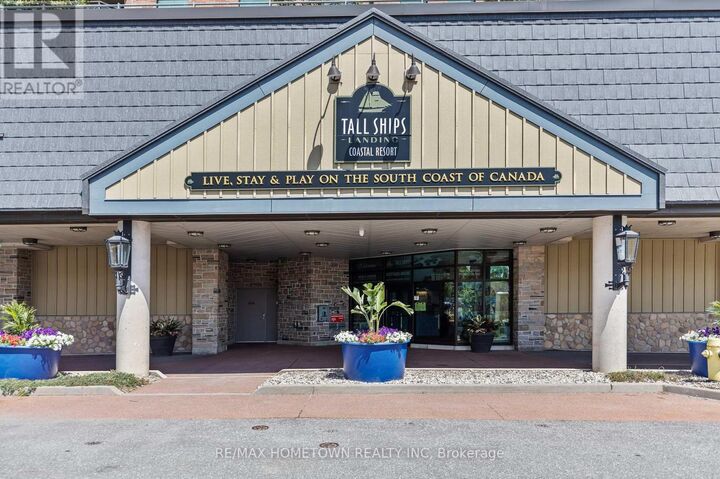 15 St Andrew Street 904 — photo 1