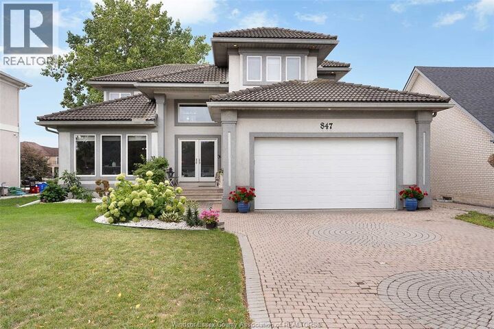 Property Photo:  847 Lake Shore Drive  ON N9G 2R1 
