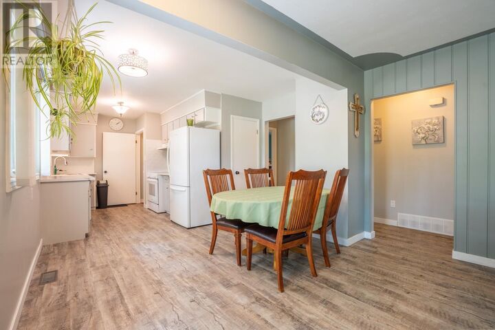 Property Photo: 52 Stevens St ON P6B 3N7