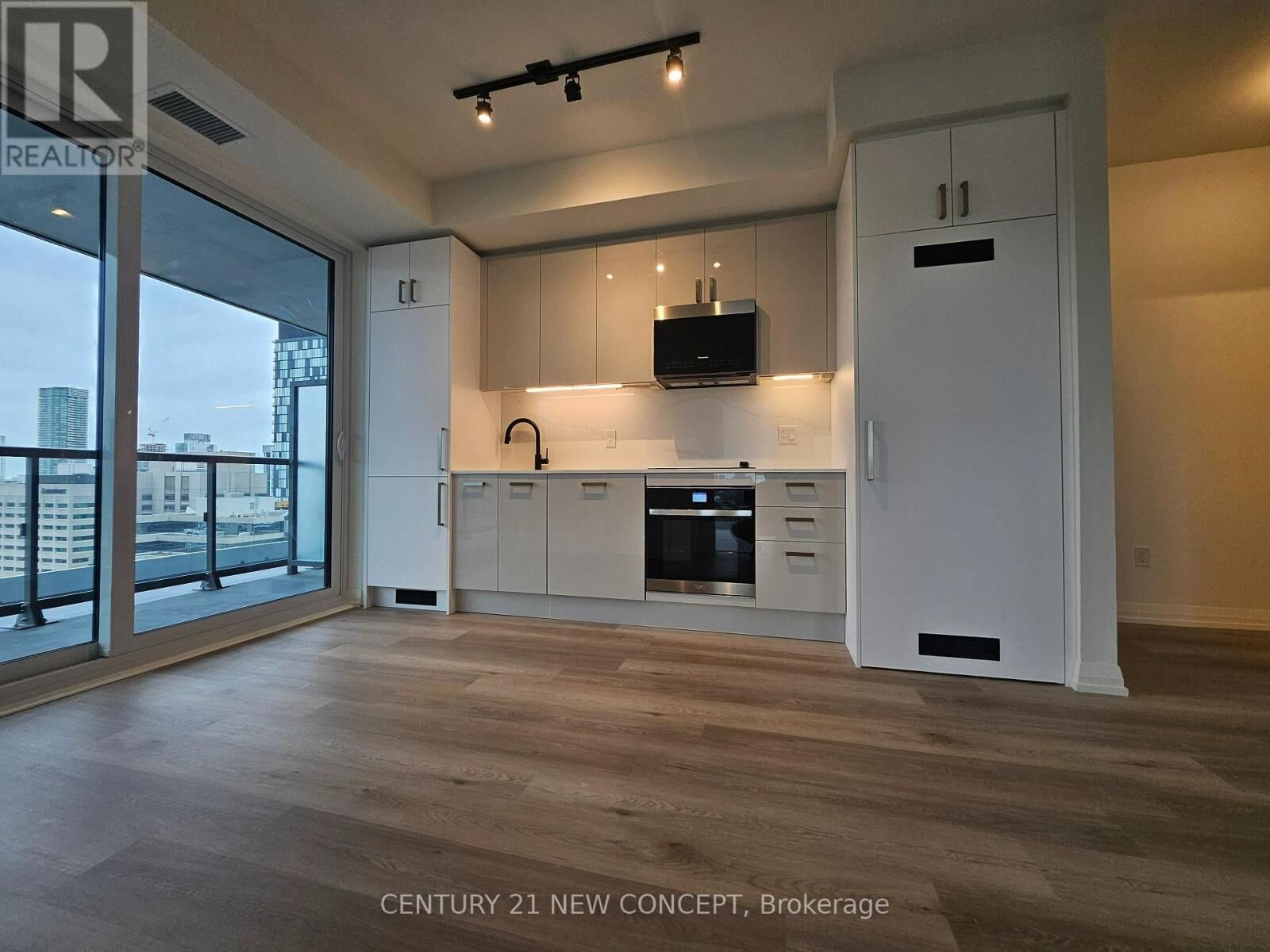Property Photo: 280 Dundas Street West 2803 ON M5T 0E3