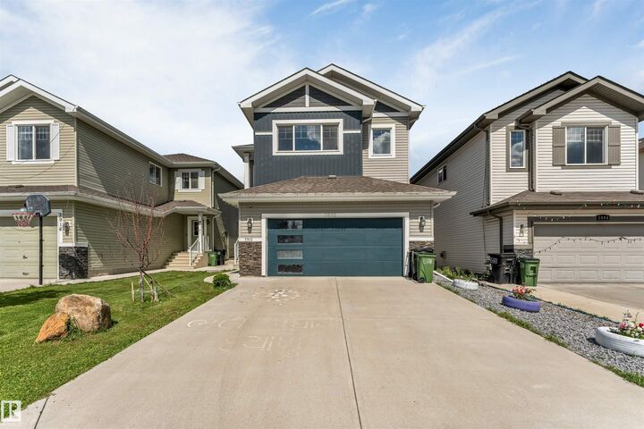Property Photo:  2912 12 Avenue NW  AB T6T 1A9 