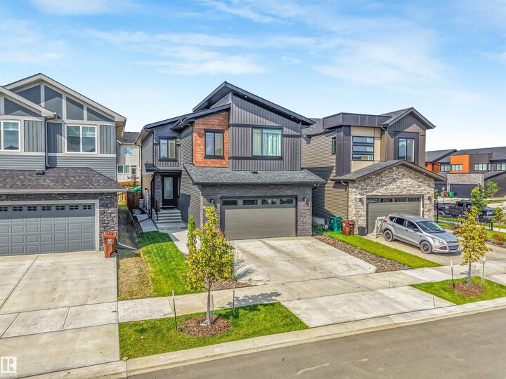 Property Photo: 108 Edgefield Way AB T8N 8A7