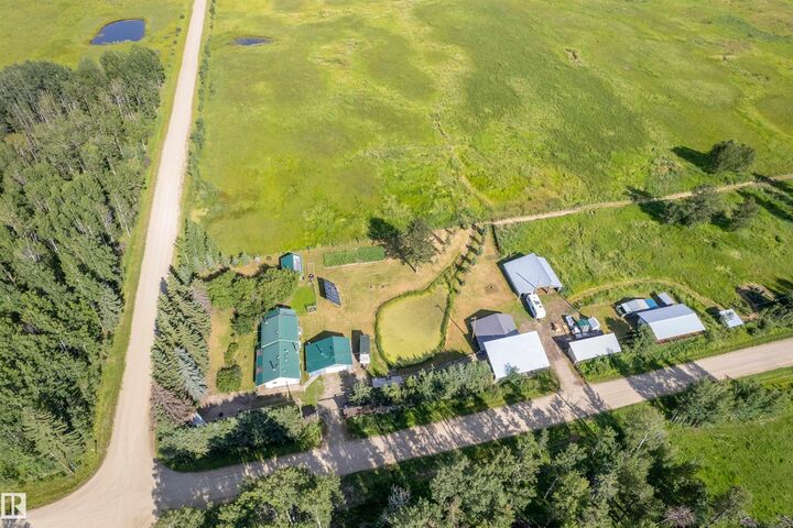 Property Photo:  453081 Rge Road 75  AB T4J 1L4 