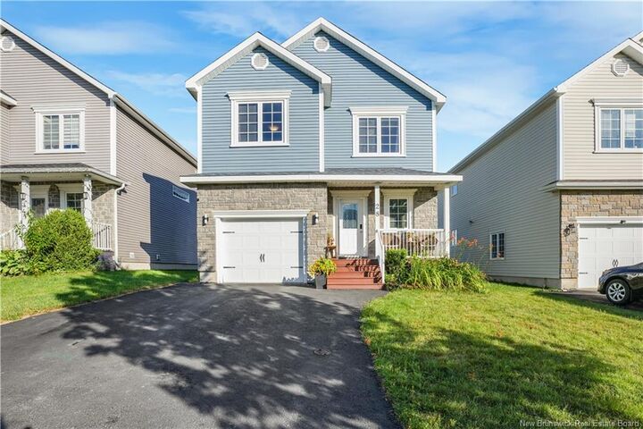 28 Langille Drive — photo 1
